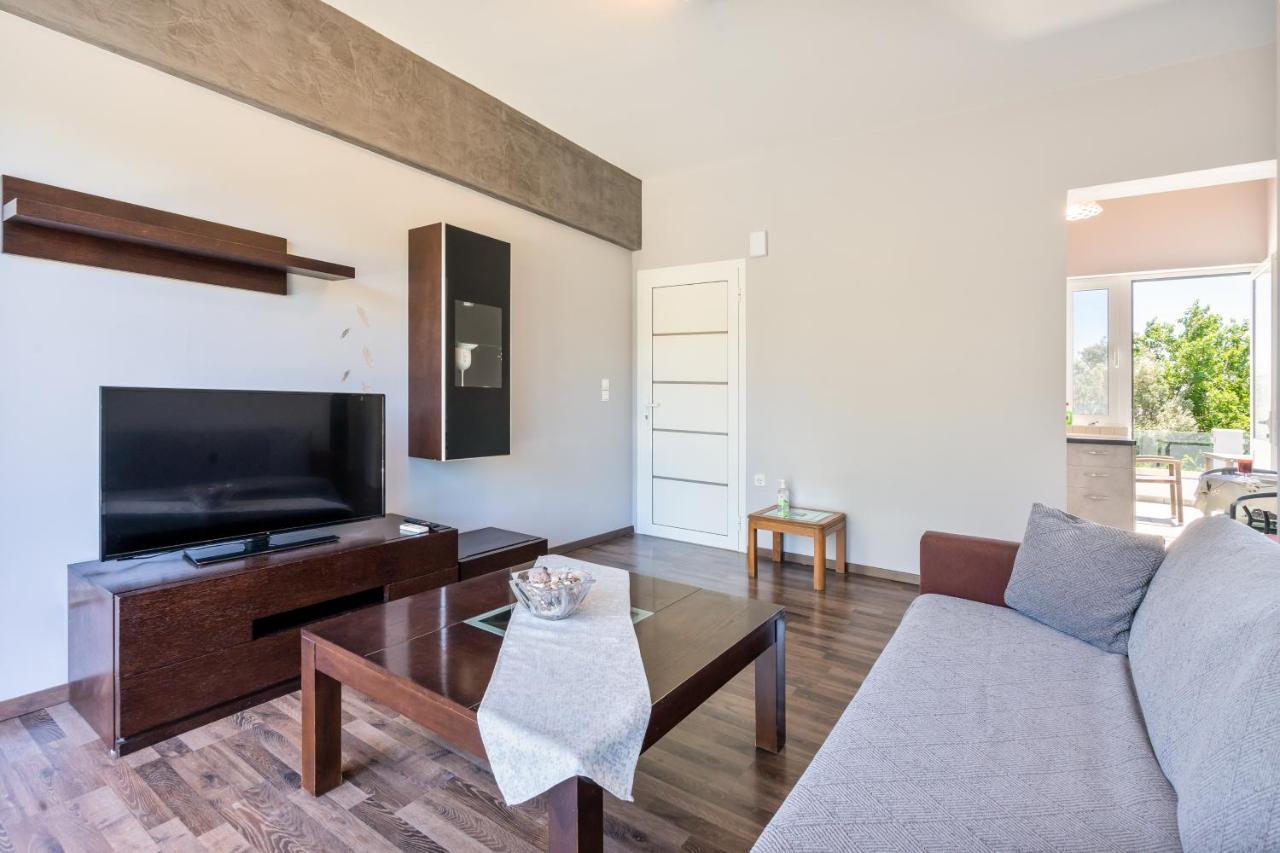Aristos Garden Apartments Kalithies Luaran gambar